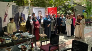 BTP Heyeti Denizli�de kad�nlarla bulu�tu: "Toplumun temel ta�� kad�nlard�r"