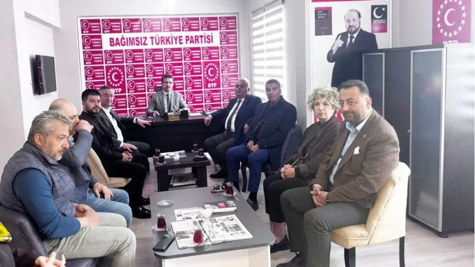 BTP Sivas �l Te�kilat��na CHP heyetinden ziyaret