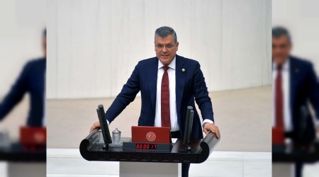 Bulgaristan Türk tırlarını haraca bağladı