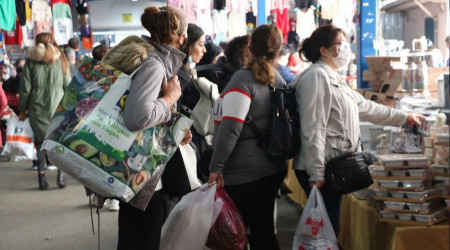 Bulgarlar Edirne'de alışveriş yarışına girdi