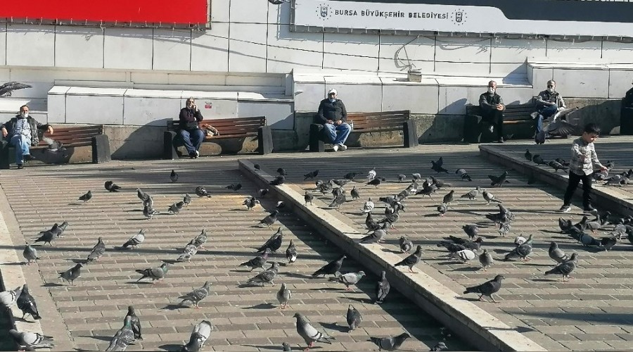 Bursa'da sokakta sigara i�mek yasakland�