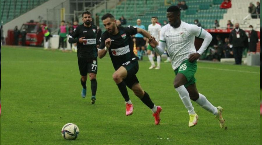 Bursaspor uzatmalarda güldü
