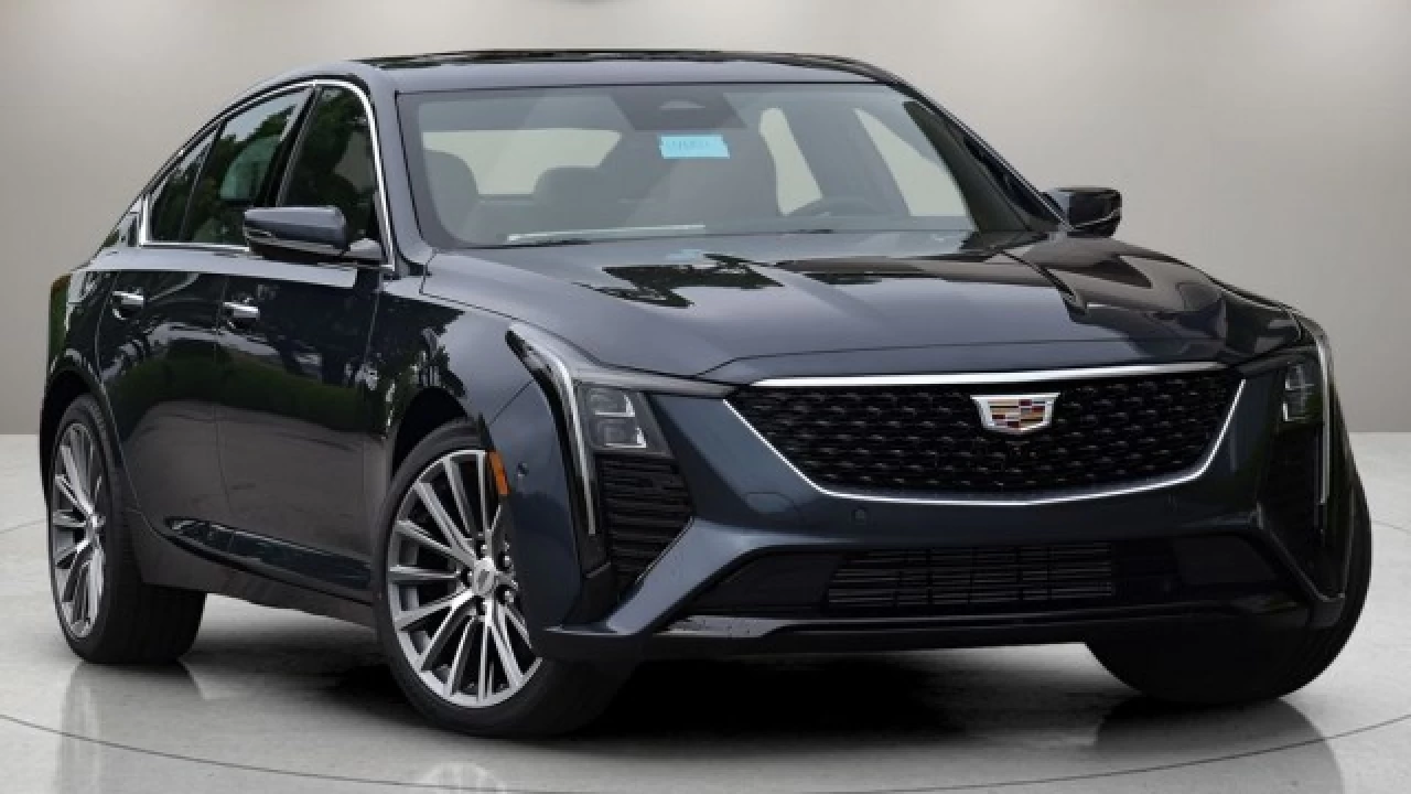 Cadillac CT5: Lüks sedan segmentinde yenilenen bir yıldız