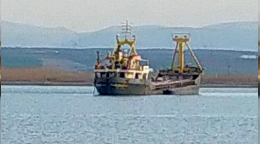 anakkale'de karaya oturan gemi kurtarld