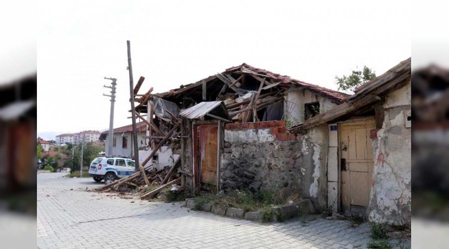 Çankırı'daki depremler hasara yol açtı