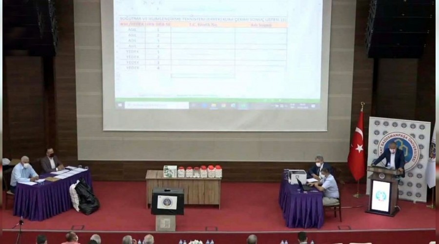 Canlı yayında iş kurası