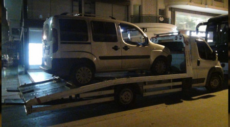 Çekici üzerinde olduğunu unutunca...
