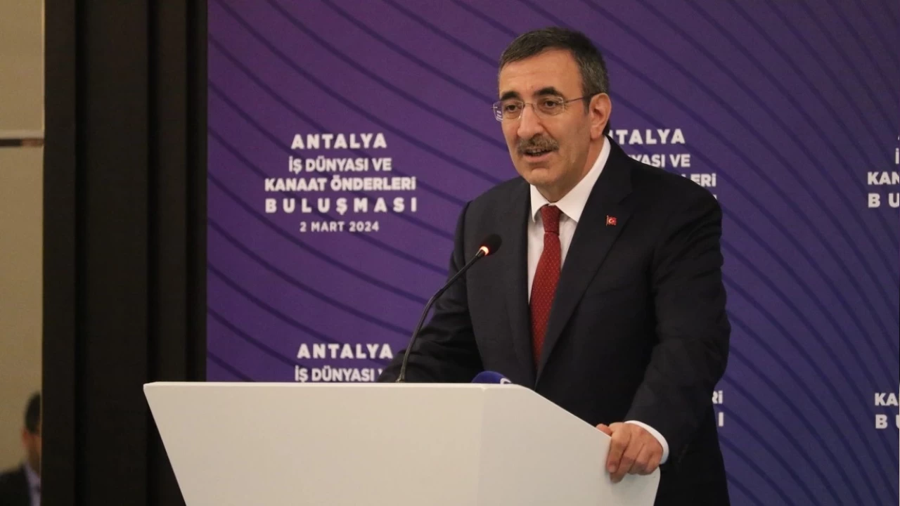 Cevdet Yılmaz İş Dünyası ve Kanaat Önderleri Buluşması'na katıldı