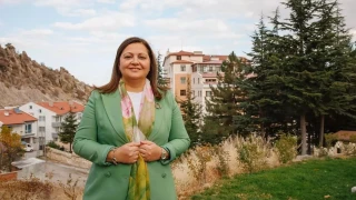 CHP'de Burcu K�ksal'a kesin ihra� talebi