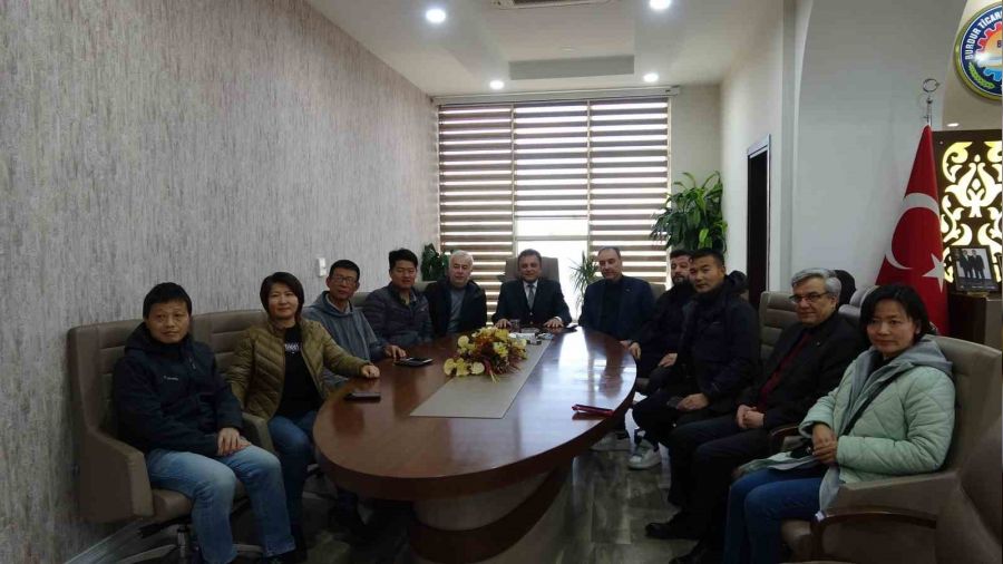 �inlilerden depremzedelere 1 milyon 700 bin TL yard�m