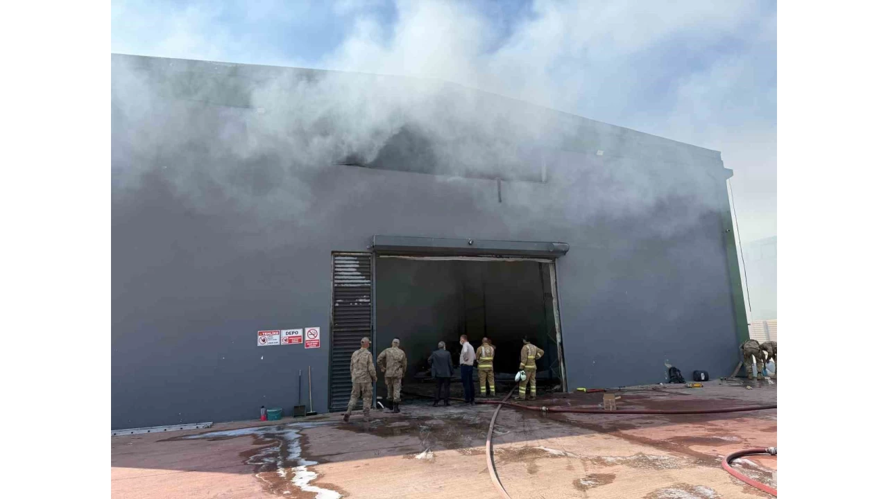 Cizre'de ��kan yang�nda fabrika k�le d�nd�