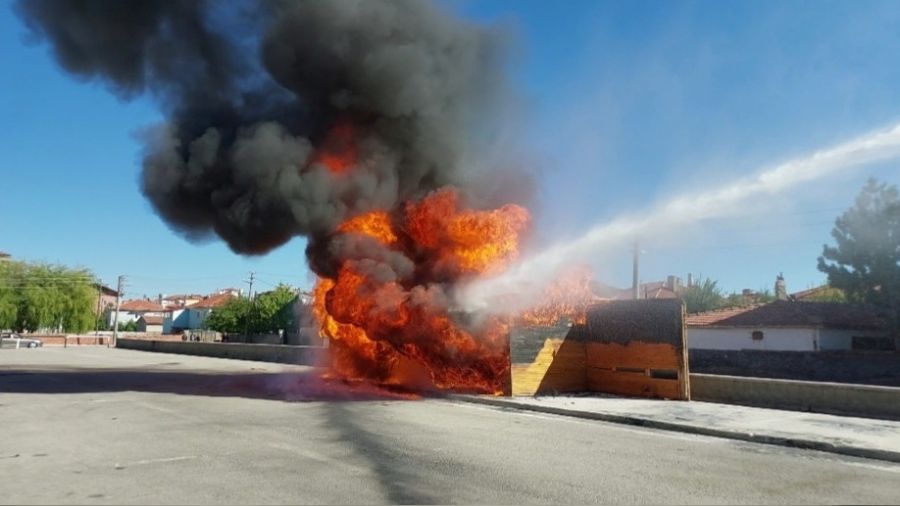 Çorum'da köy pazarında yangın