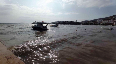 Datça'da fırtınaya dayanamayan bir tekne battı