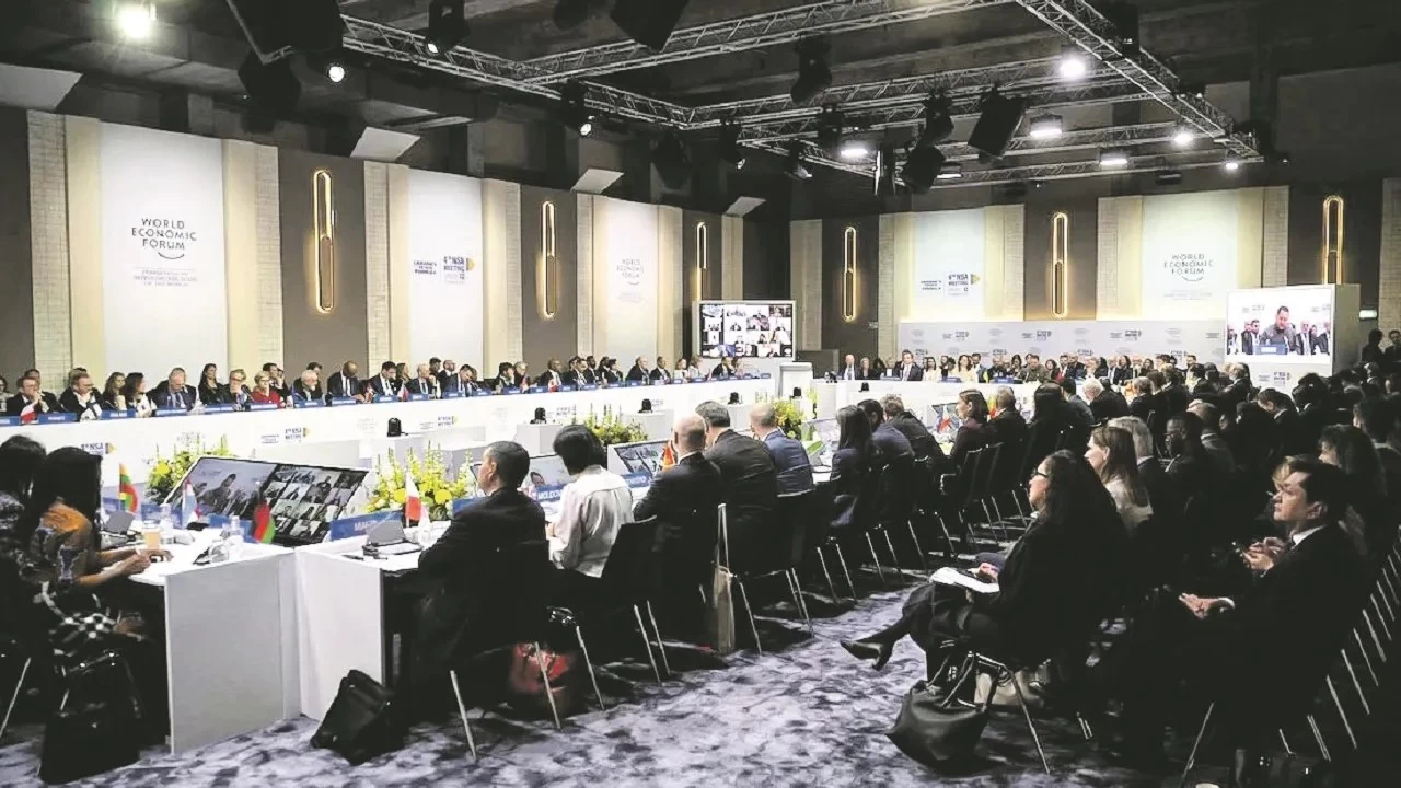 Davos'ta 83 lke danman Kiev-Moskova barn grt
