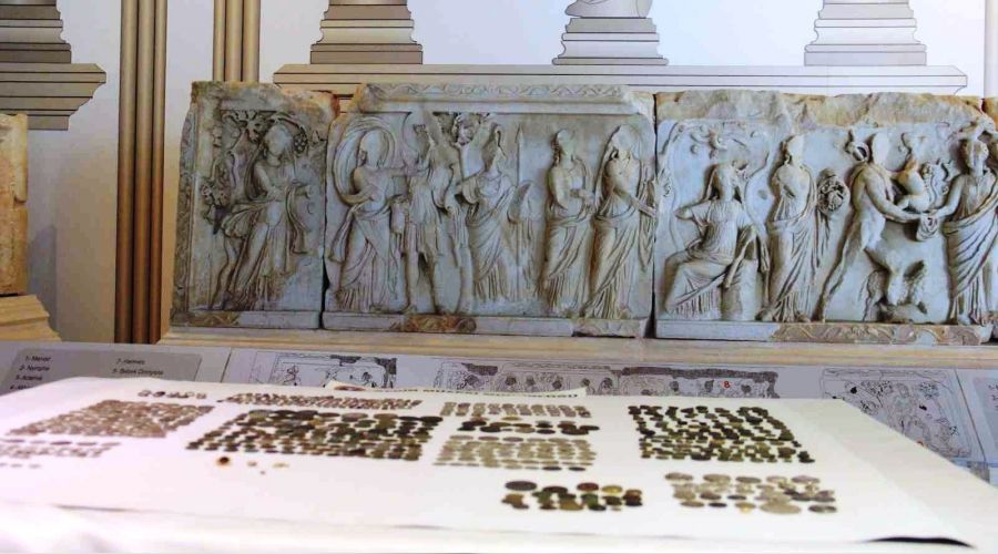 Defineciler istemeden Aydın'da müzelere 8 bin eser kazandırdı