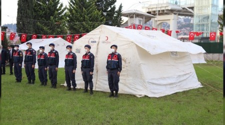 Deprem adrn 5 dakikada kurdular