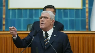 Dervi�o�lu'ndan '��z�m s�reci' tepkisi: 'Cumhuriyet'in savc�lar�n� g�reve �a��r�yorum'
