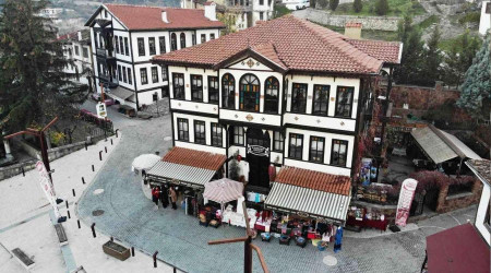 Dizi ve filmlerin vazgeçilmez adresi