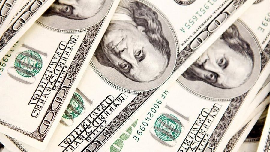 Dolar yılın zirvesinde