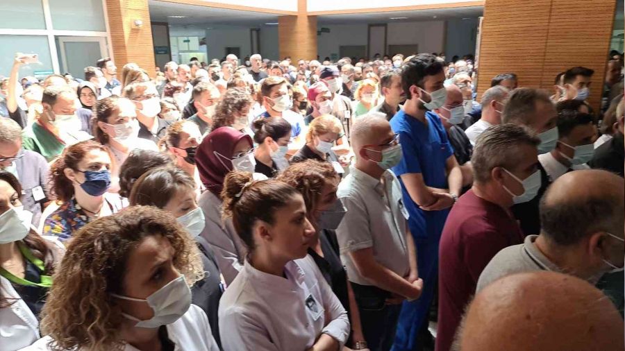 Dr. Ekrem Karakaya'ya h�z�nl� veda