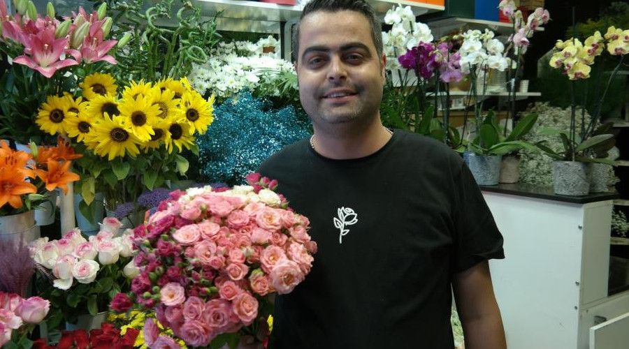 D���n yasaklar�n�n kalkmas� ile �i�ek�ilerde i�ler h�zland� 