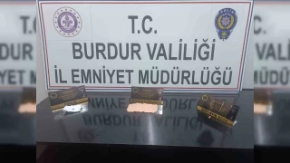 Durdurulan araçtan uyuşturucu çıktı, 3 şüpheli tutuklandı