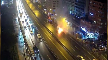 E-5'te bir otomobil alev alev yandı