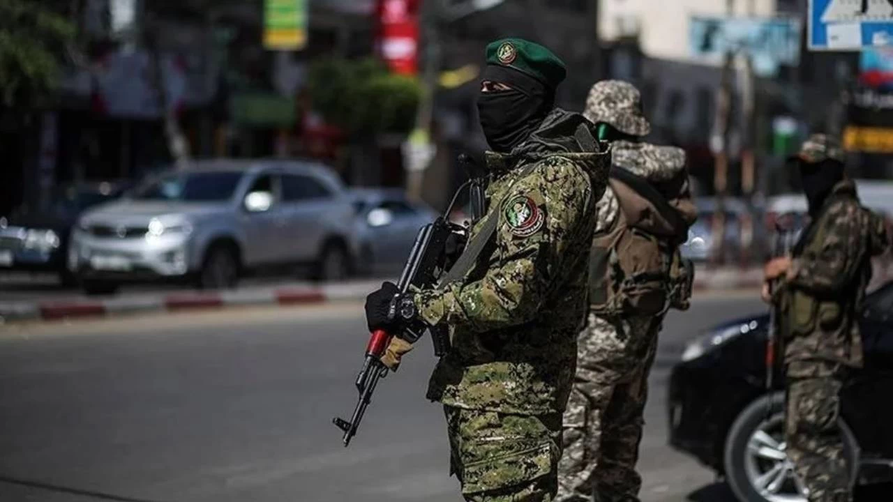 El-Kassam Tugayları: Gazze Şeridi'nde bir grup İsrail askerini esir aldık