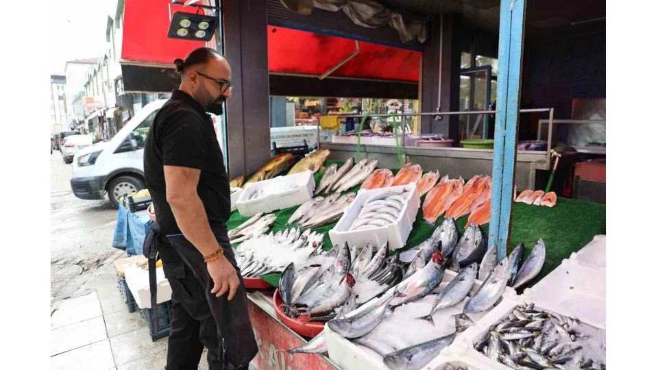 Elazığ'da palamut kiloyla satılıyor