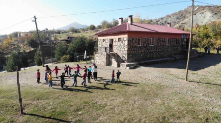 Elif öğretmenin eğitim aşkı
