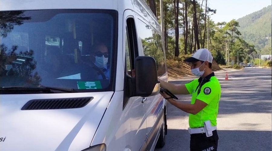 En �ok trafik cezas� ara� plakalar�na kesildi