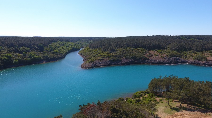 En kuzeyde saklı bir koy: Hamsilos