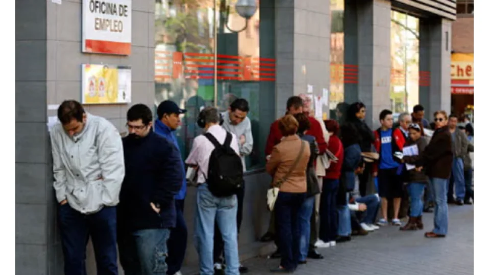 En y�ksek i�sizlik oran� 'en mutlu' �lkede!