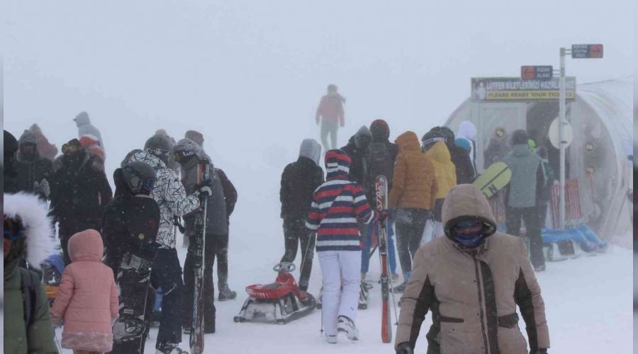 Erciyes'te s�mestr yo�unlu�u