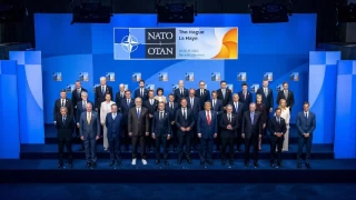 Erdoan, NATO Zirvesi'nde aile fotoraf ekimine katld