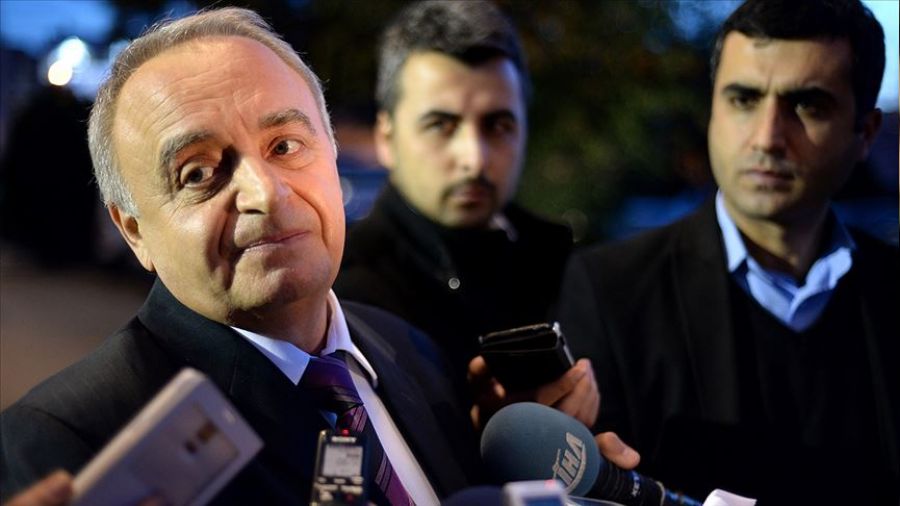 Eski istihbarat�� Sabri Uzun'un r�tbeleri s�k�l�yor