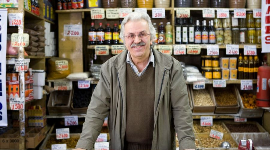 Esnaf gelece�e umutsuz bak�yor