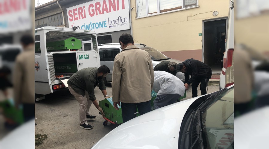 Esnaf so�uk hava deposunda �l� bulundu 