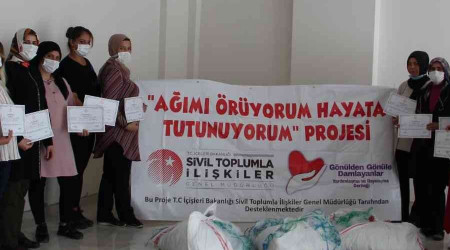Ev hanımları balık ağı örerek meslek sahibi oldu