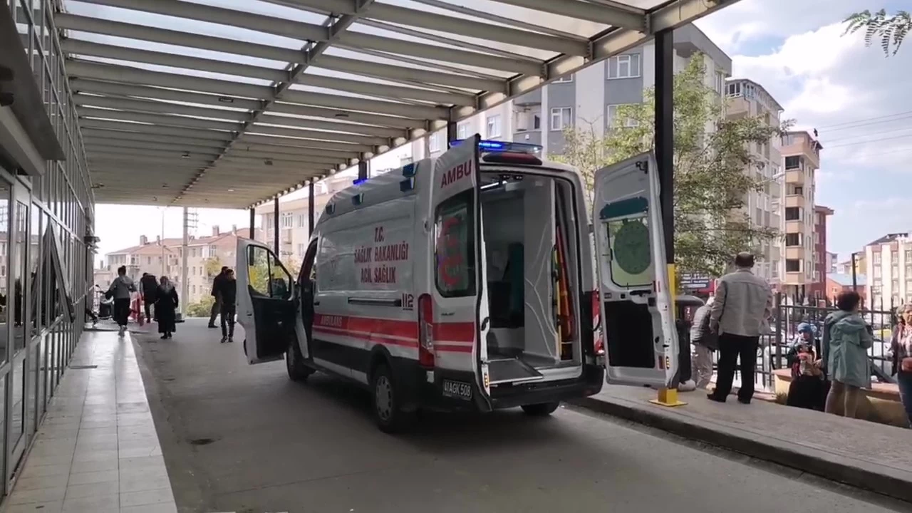 Evde uyuyan anne ve 4 �ocu�u sobadan s�zan gazdan zehirlendi