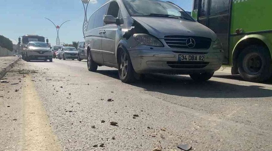 Fabrikanın hafriyat sahasındaki patlama ortalığı savaş alanına çevirdi