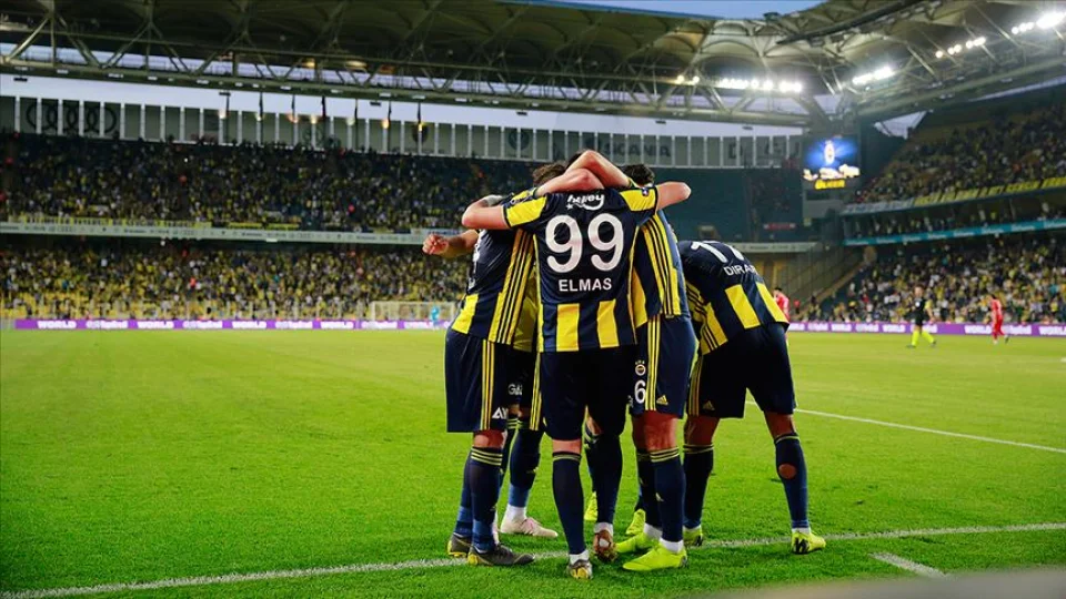 Fenerbahçe Fenerbahçe'dir! Roma'yı yakmak bir kıvılcıma bakar