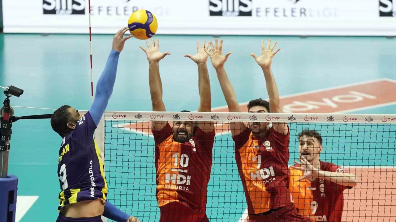 Fenerbahçe'yi eleyen Galatasaray finalde