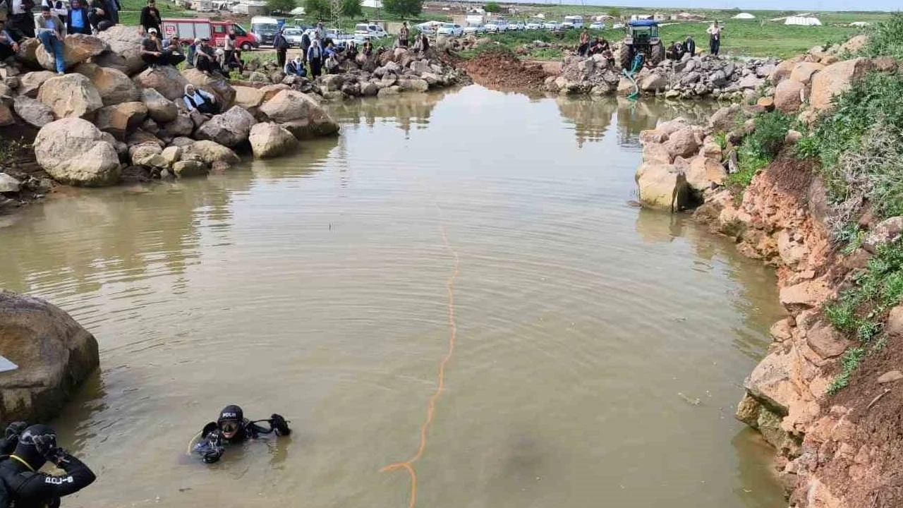 Fiziksel engelli gen� girdi�i g�lette bo�uldu