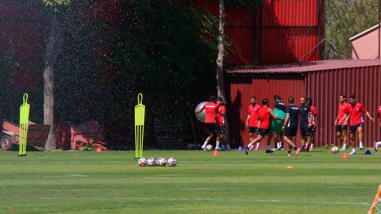 Gen�lerbirli�i, Fenerbah�e ma��na haz�rlan�yor