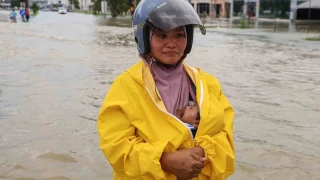Güney Asya'daki sel felaketinde ölü sayısı 295'e yükseldi