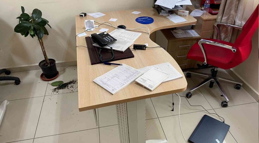 Hastadan doktora yumruklu saldırı