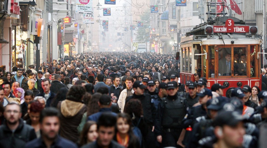 Hem işsizlik hem de istihdam nasıl azaldı?