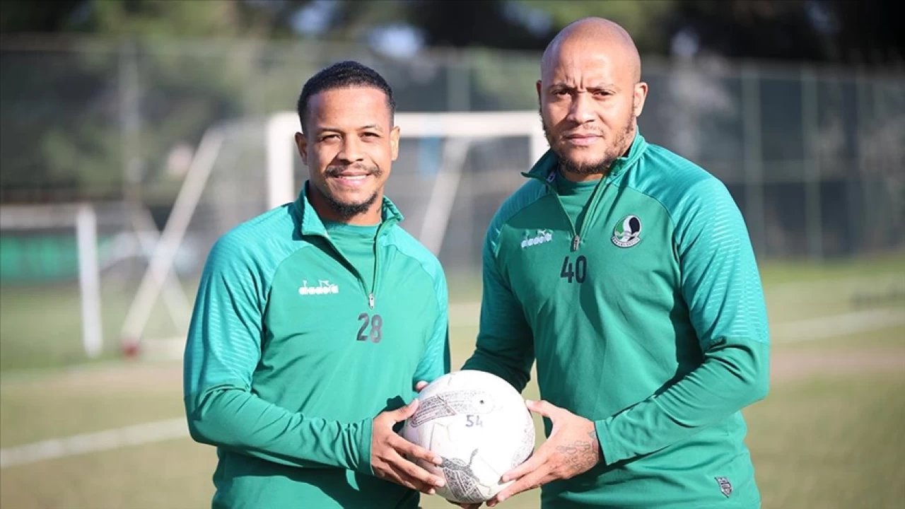 H�cum oyuncular� g�revini yapt� 