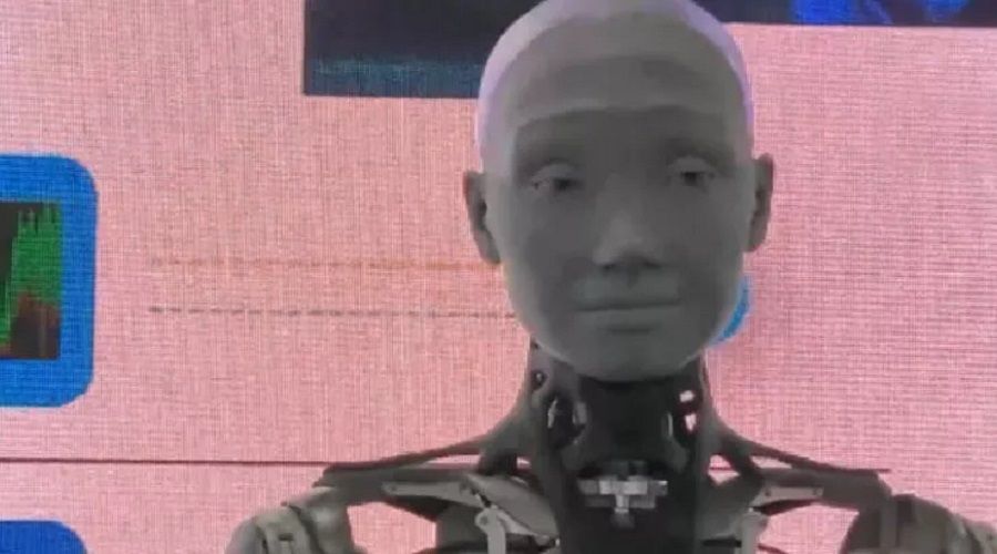 İnsansı robot Ameca, görücüye çıktı